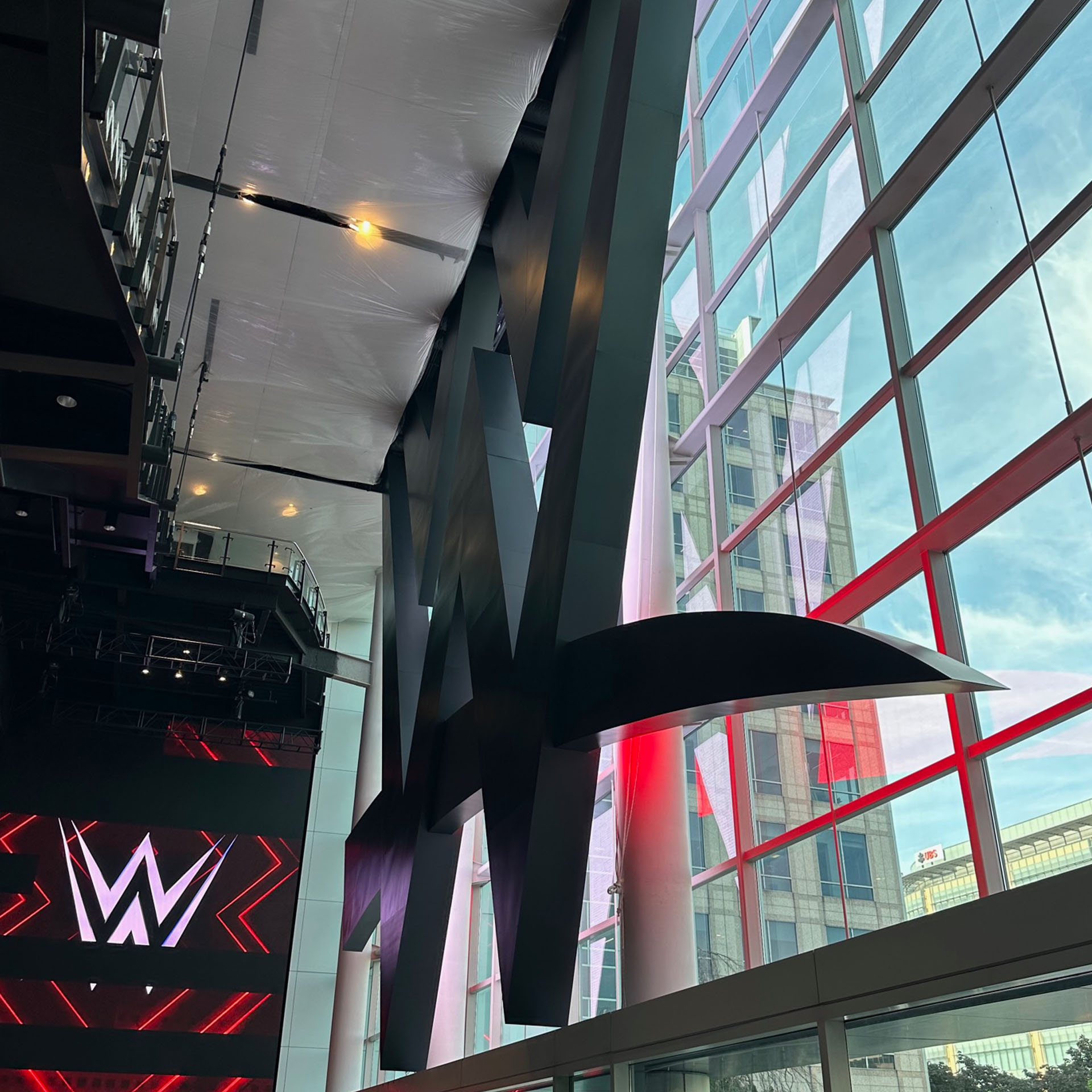 WWE Hq i5LED display